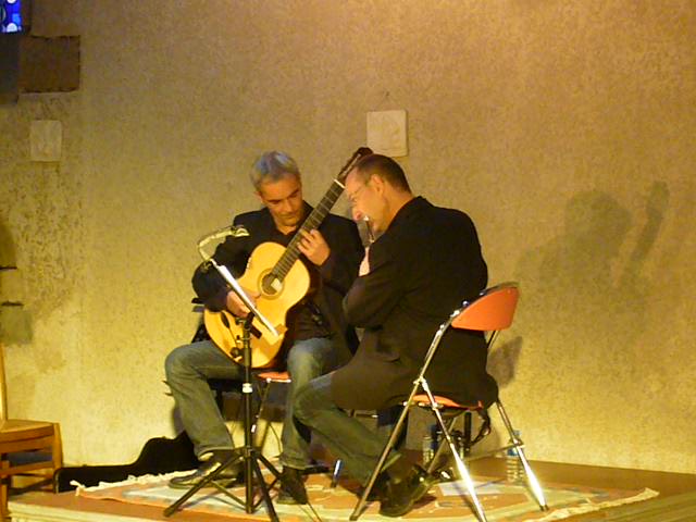 Nicolas Primault (guitare) et Rémi Pasquet (flûte)